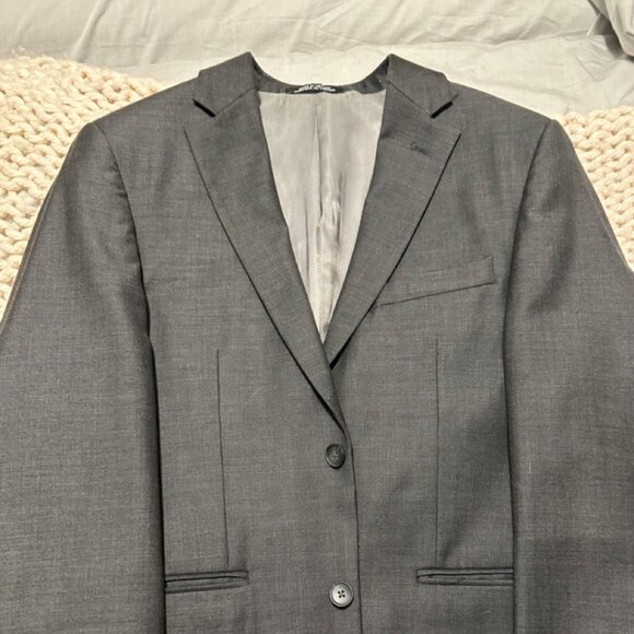 Kenneth Cole Awearness Suit - Grey - Sz 38R/32R - Picture 1 of 7